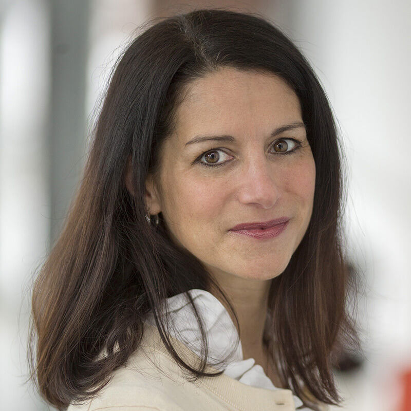 Jen Tulipani Headshot